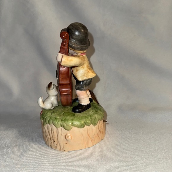 Vintage Musical Figurine‎ Boy with Cello Dog Umbrella Money Sack Christmas 1985 - Picture 5 of 7